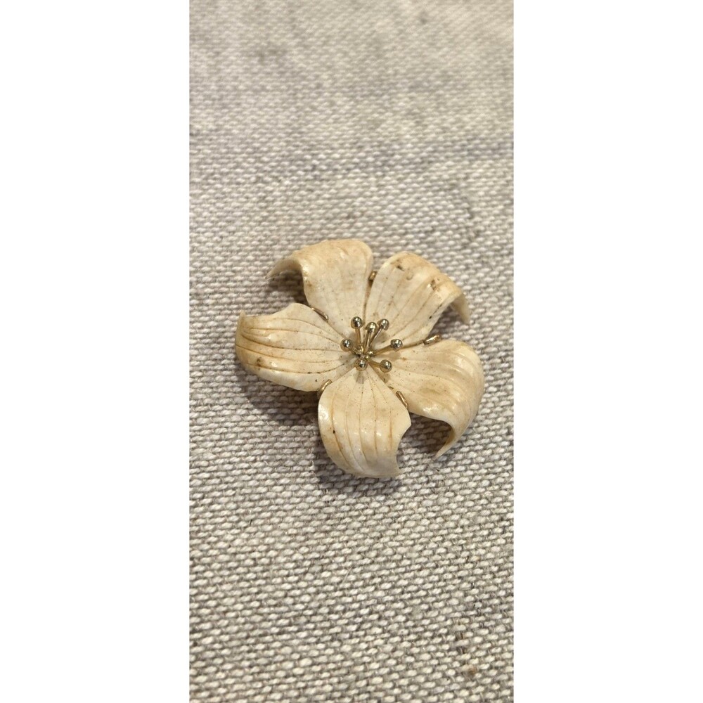 Vintage Carved Celluloid Resin Flower Brooch Pin Wire Wrapped Gold Tone Statment